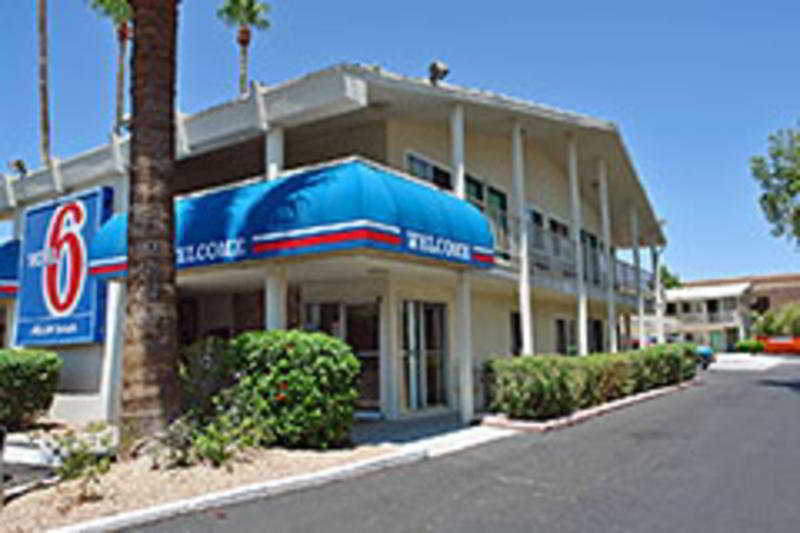 Motel 6 Old Town Scottsdale Fashion Square Exterior foto