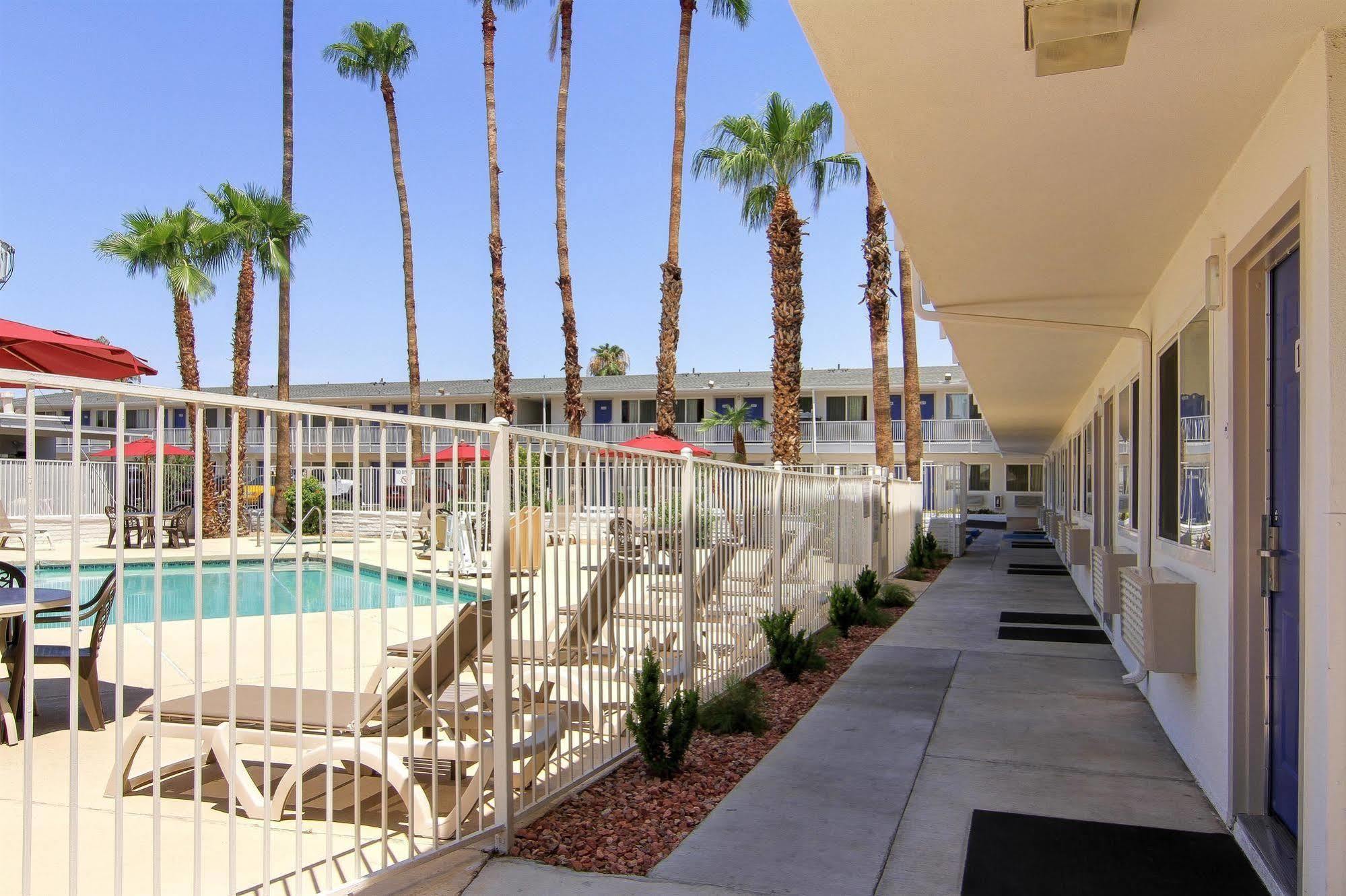 Motel 6 Old Town Scottsdale Fashion Square Exterior foto